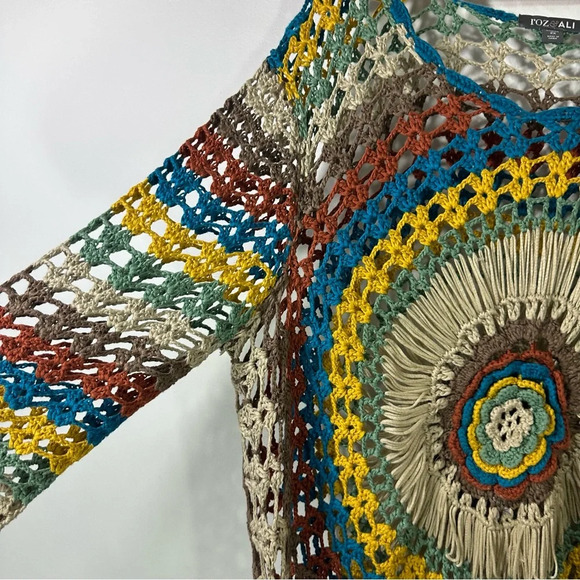 Roz and Ali Open Crochet Knit Yarn Colorful Floral Top - Picture 3 of 6